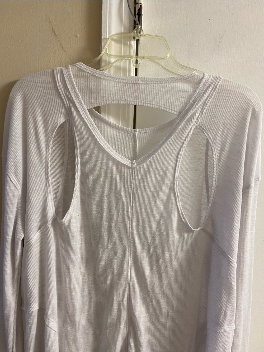 Free People Movement Women's White Long-Sleeve Cutout Lightweight Top Medium - Picture 7 of 9